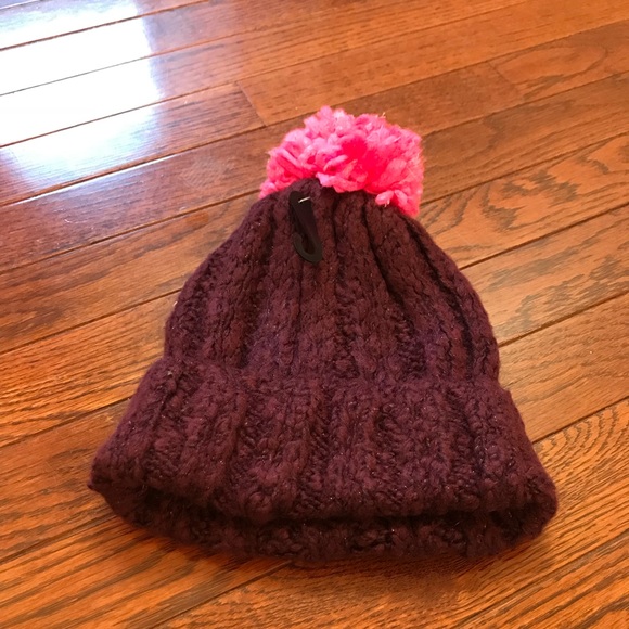 Hollister maroon hat - Picture 3 of 4